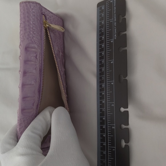 Brahmin Ady Leather Wallet Lavender Melbourne Genuine Leather Wallet WOW! - Picture 3 of 4